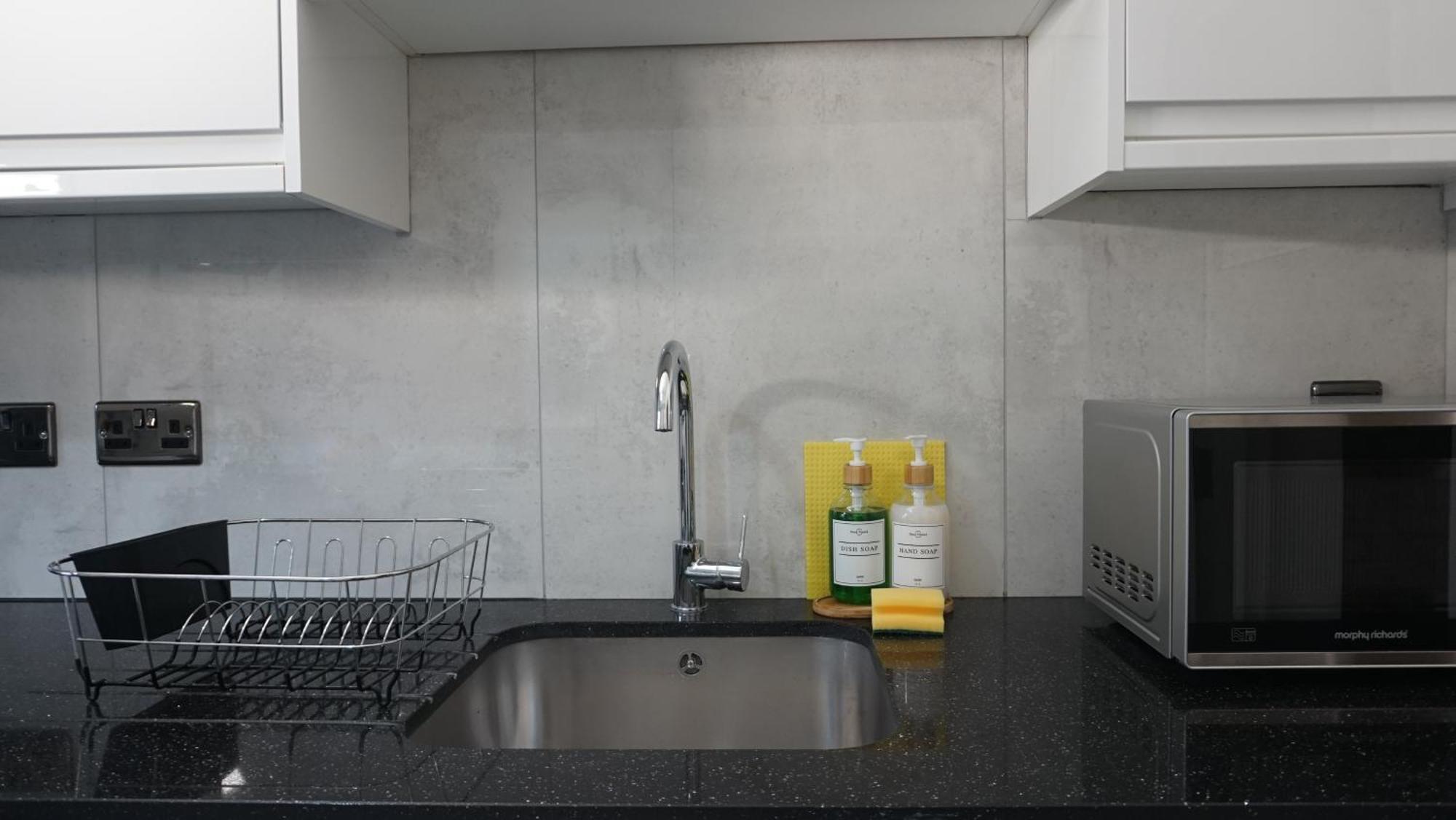 Beautiful London Home Sleeps 6, 2 Minutes To Metro Esterno foto
