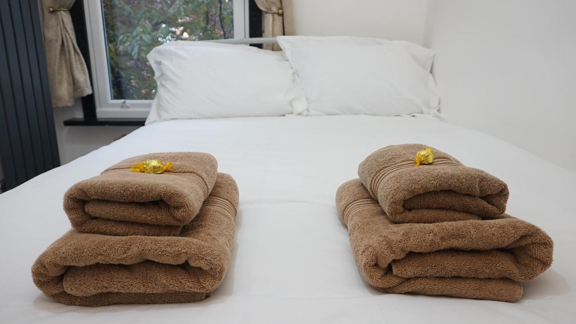 Beautiful London Home Sleeps 6, 2 Minutes To Metro Esterno foto