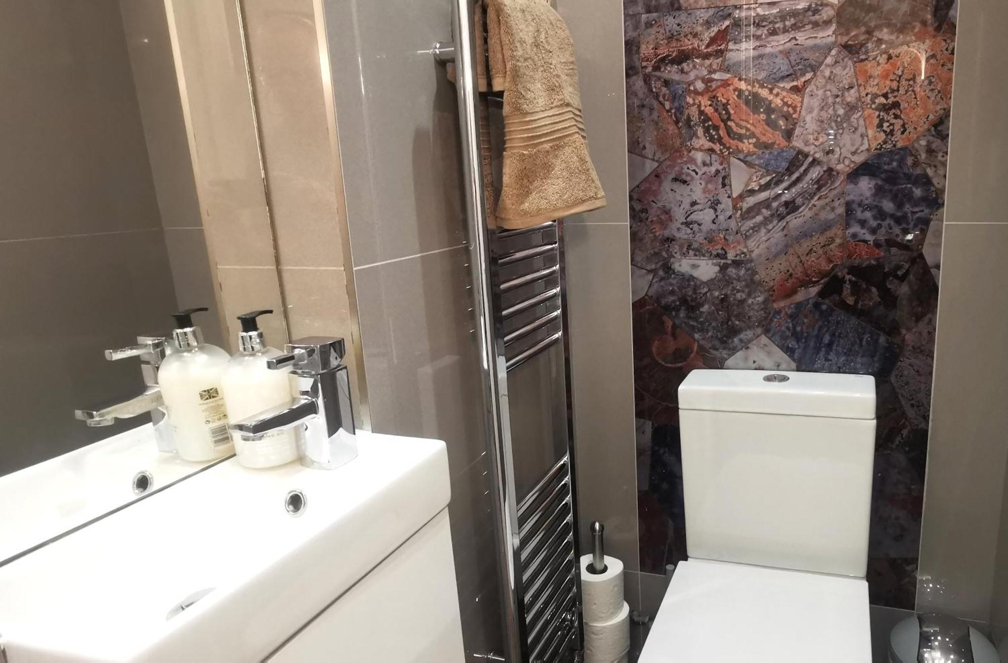 Beautiful London Home Sleeps 6, 2 Minutes To Metro Esterno foto
